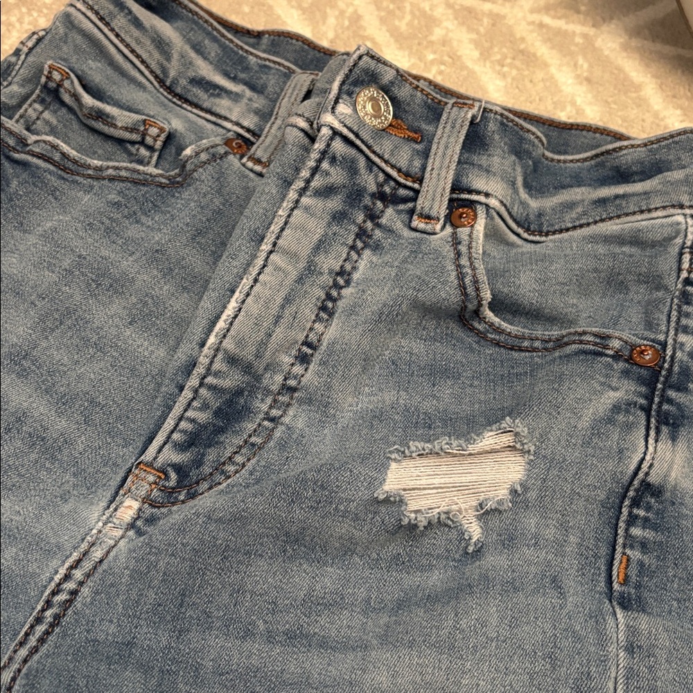 Express Mom Jean Super High Rise - Picture 2 of 4